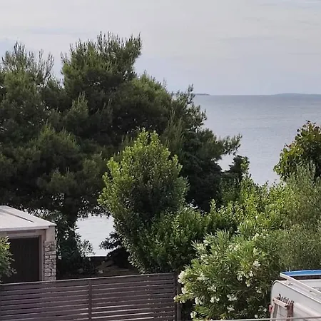 Eduanna Apartment *