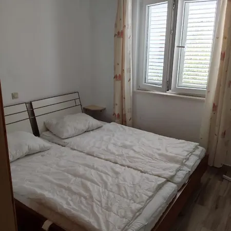 Apartment Eduanna Vrsi